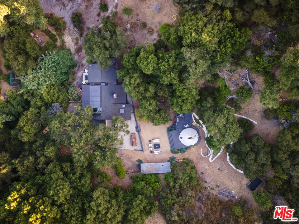 1397 Old Topanga Canyon Rd