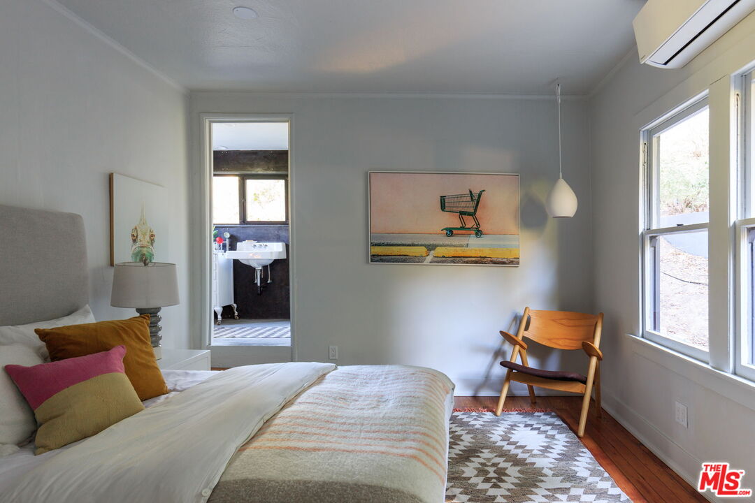 1397 Old Topanga Canyon Rd