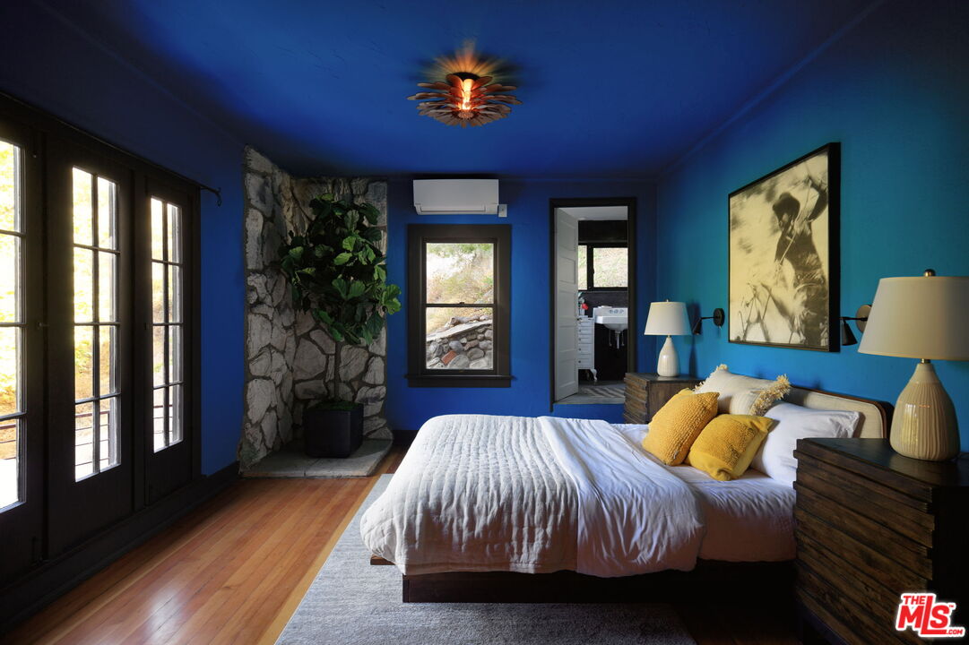 1397 Old Topanga Canyon Rd