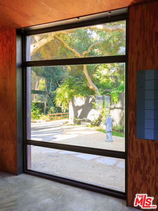 1397 Old Topanga Canyon Rd