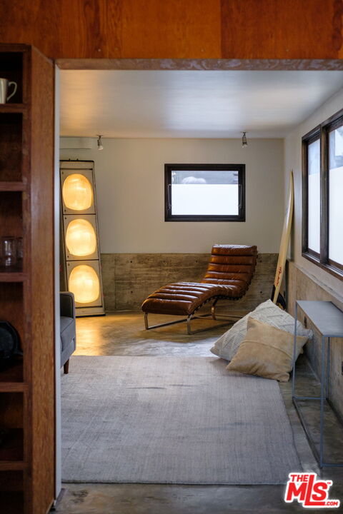 1397 Old Topanga Canyon Rd