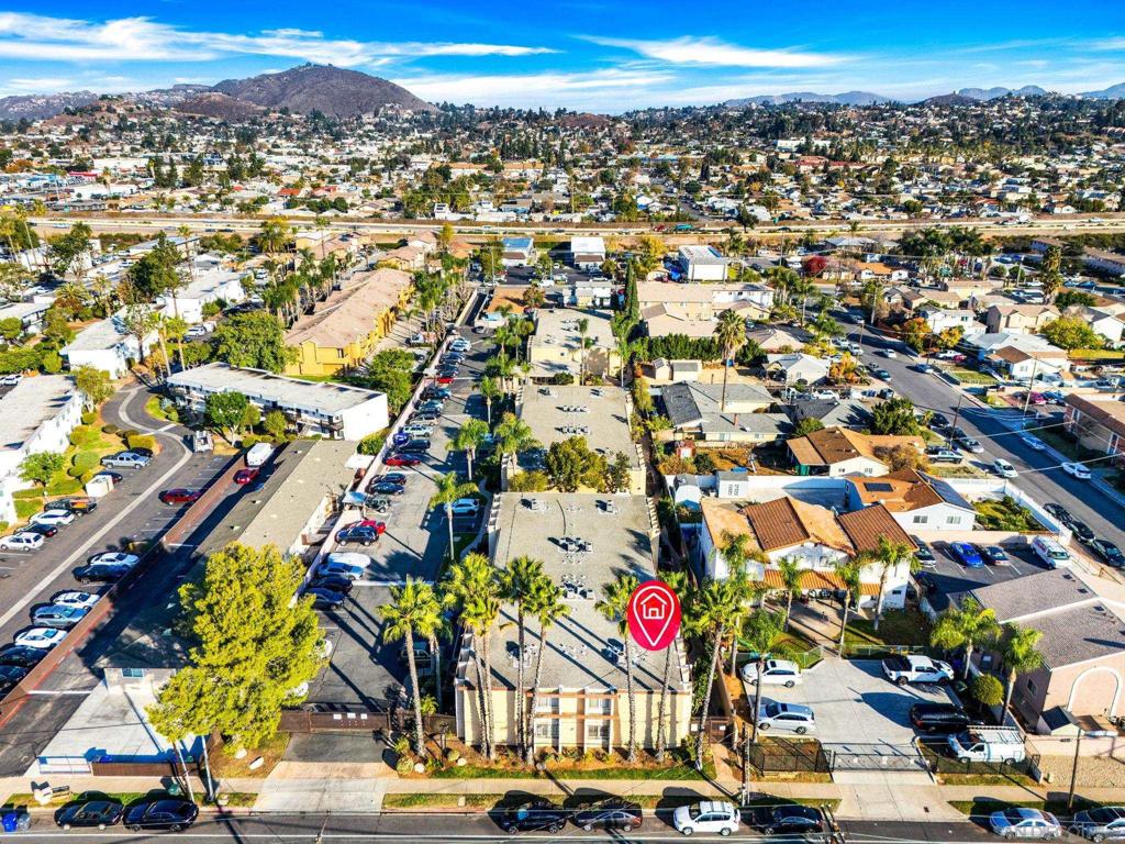 1386 E Madison Ave 10