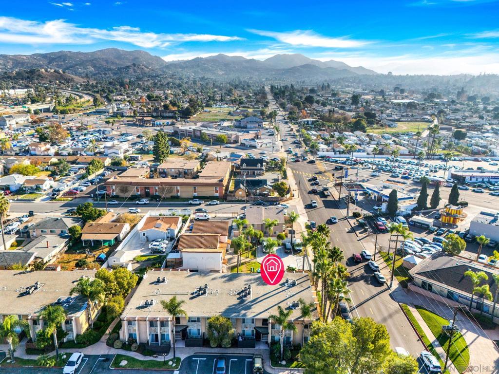 1386 E Madison Ave 10