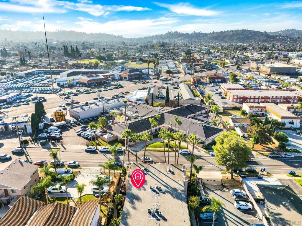 1386 E Madison Ave 10