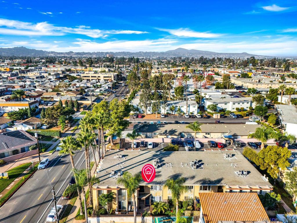 1386 E Madison Ave 10