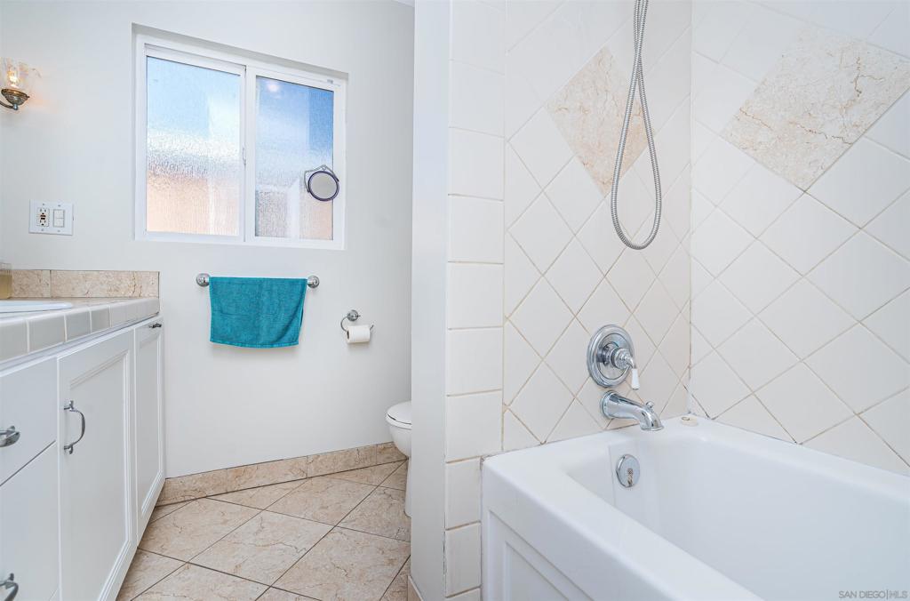 1552 Mary Lou St.