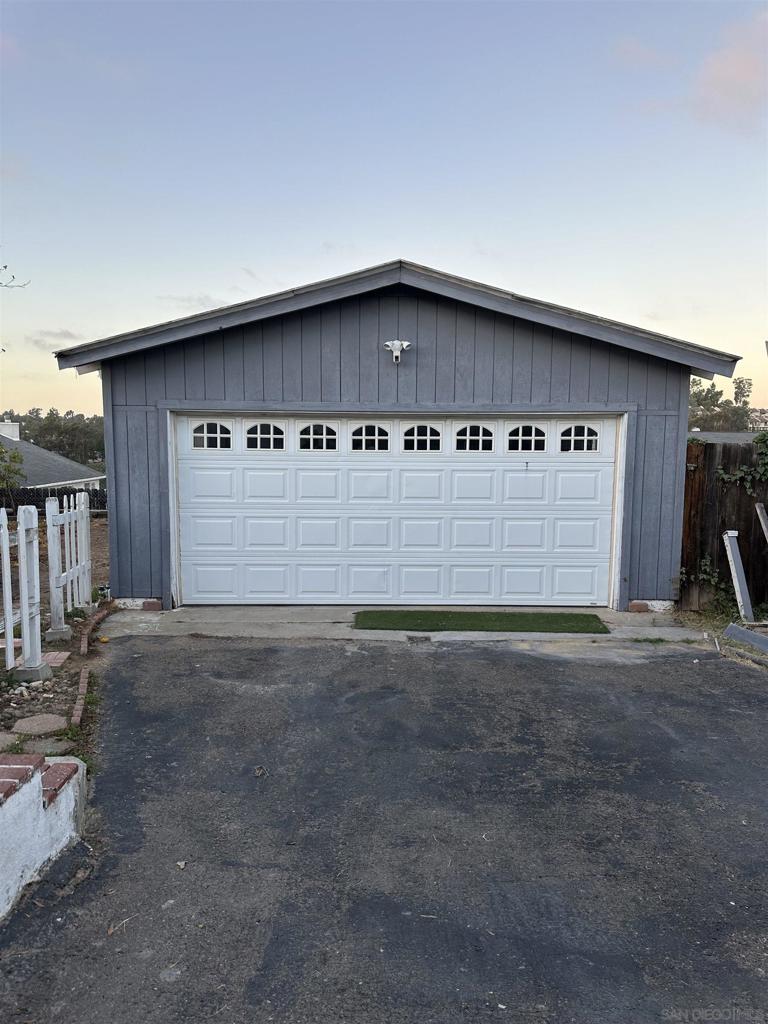 7620 Saranac Ave