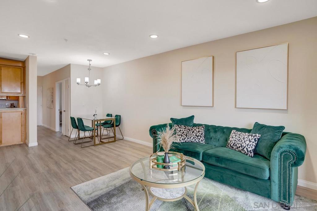 4041 Oakcrest Dr 401