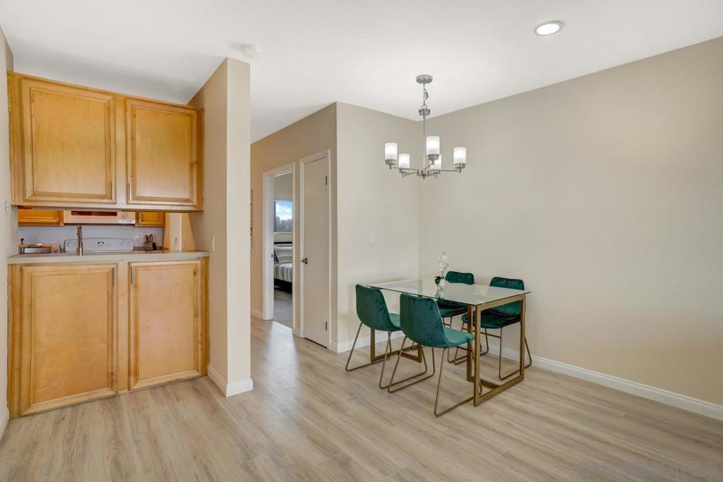 4041 Oakcrest Dr 401