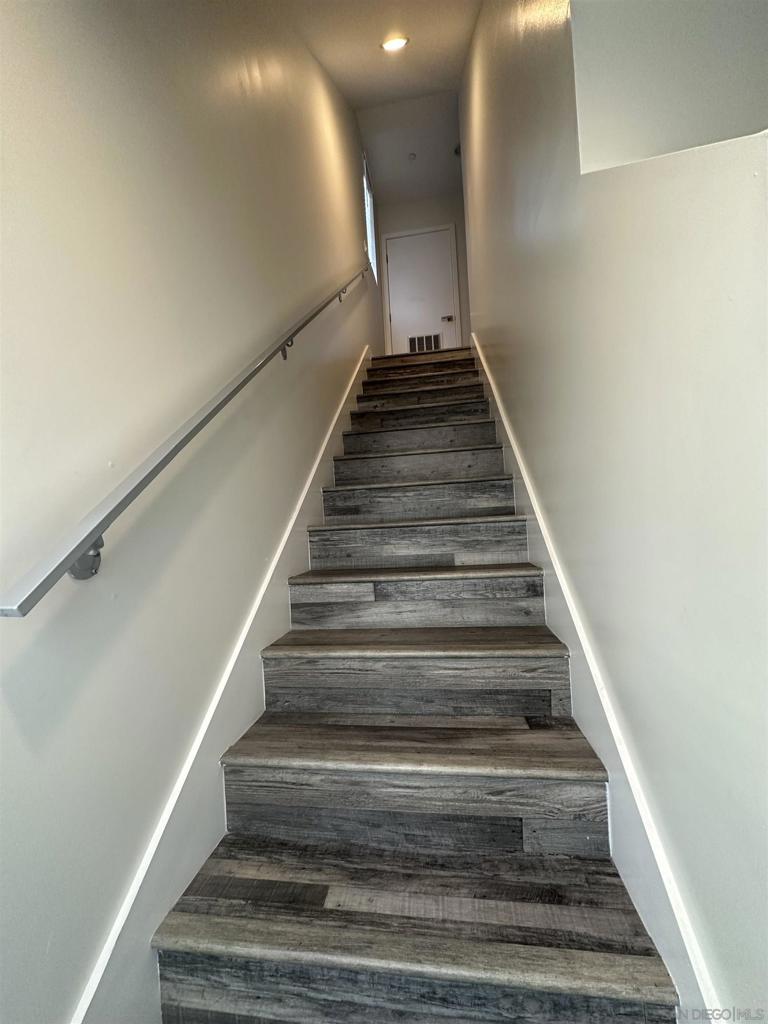 8057 La Mesa Blvd 201