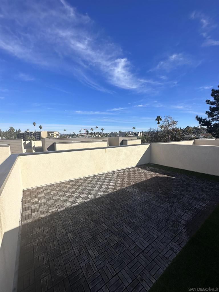 8057 La Mesa Blvd 201