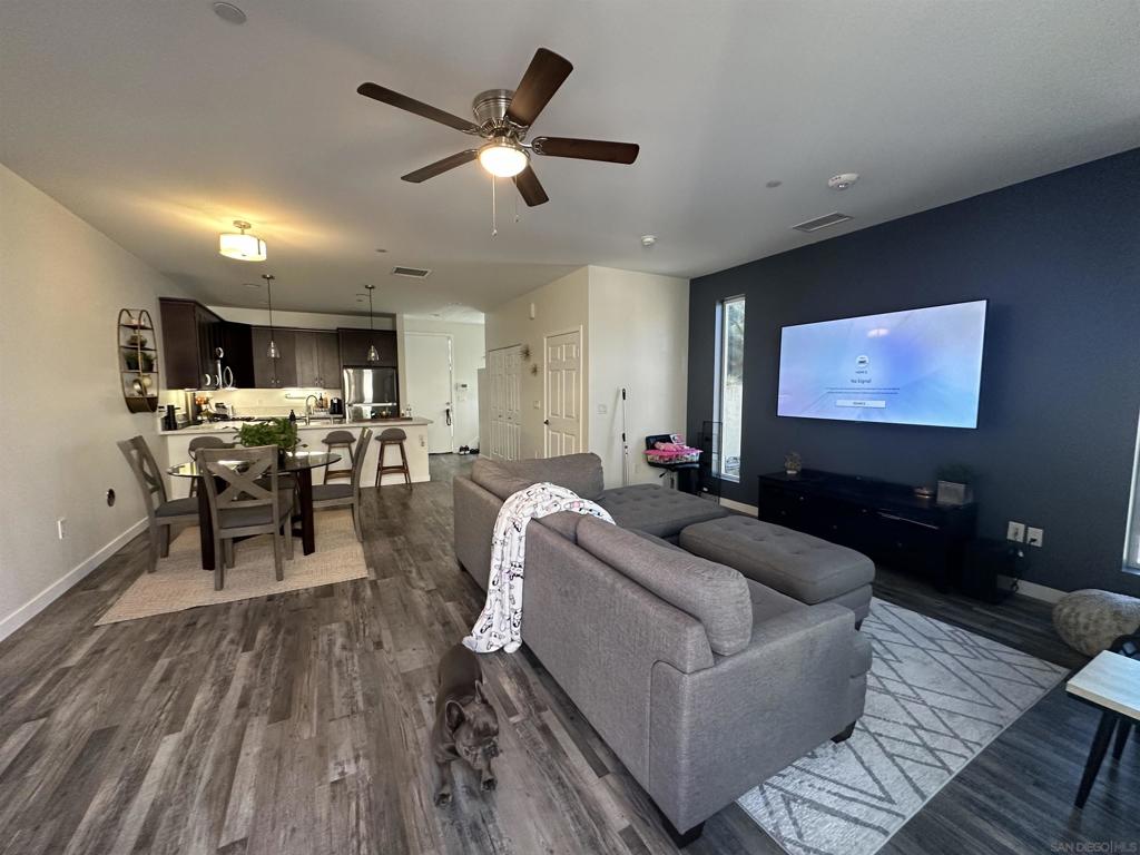 8057 La Mesa Blvd 201