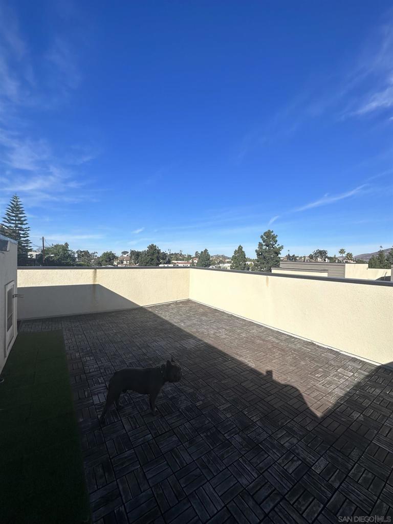 8057 La Mesa Blvd 201