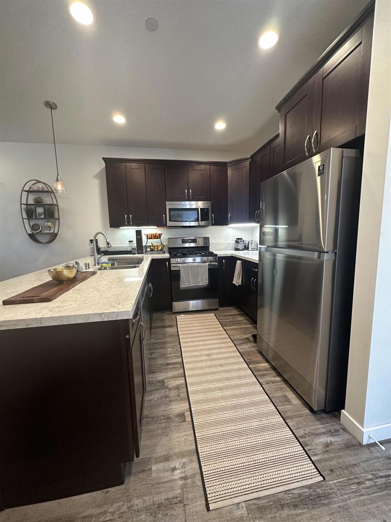 8057 La Mesa Blvd 201