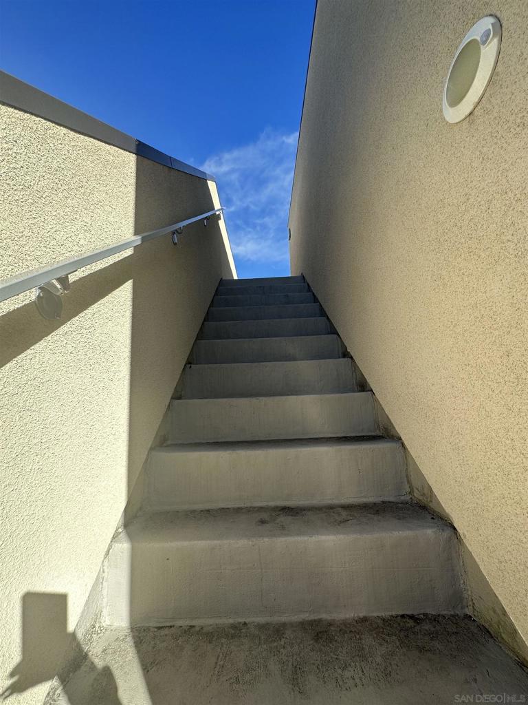 8057 La Mesa Blvd 201