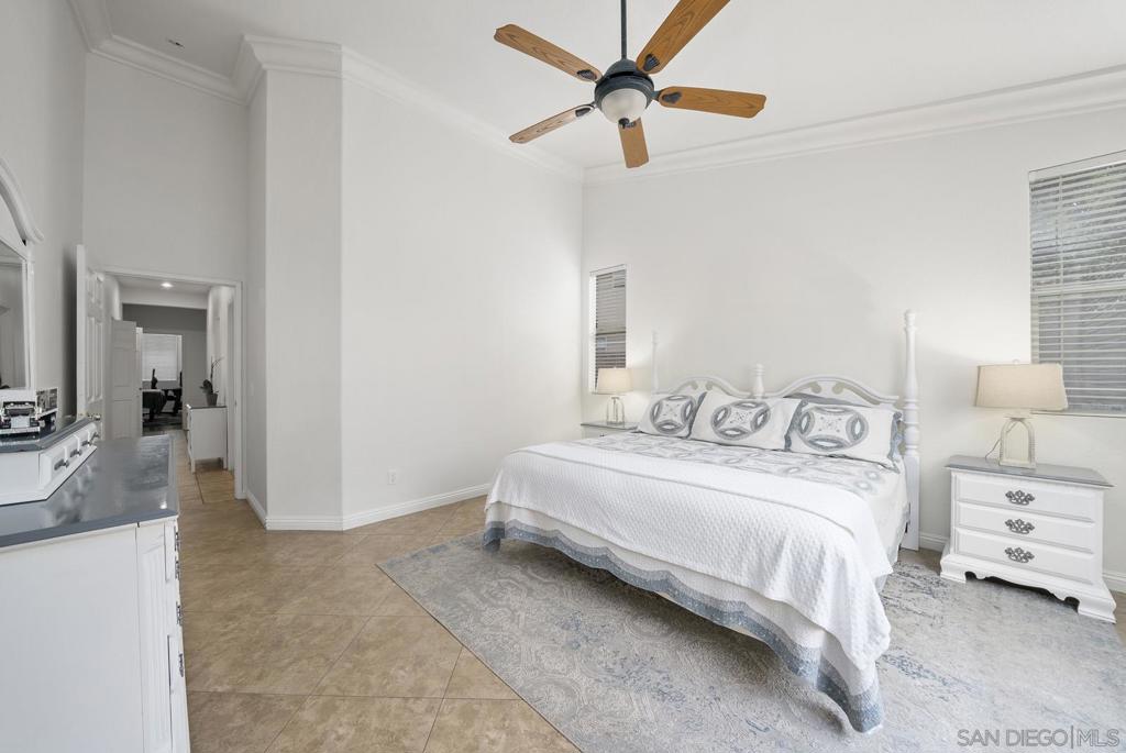 5001 Avocado Park Way