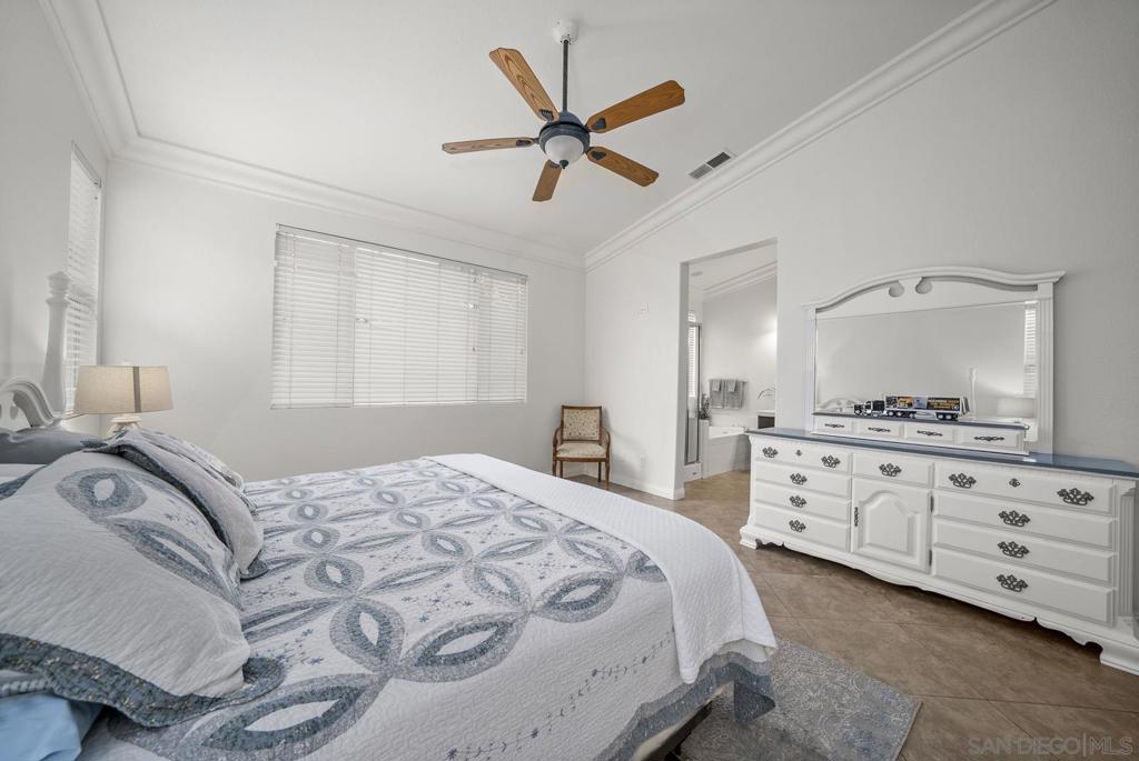 5001 Avocado Park Way