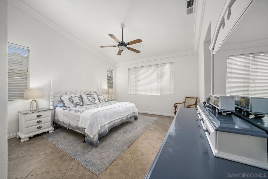 5001 Avocado Park Way