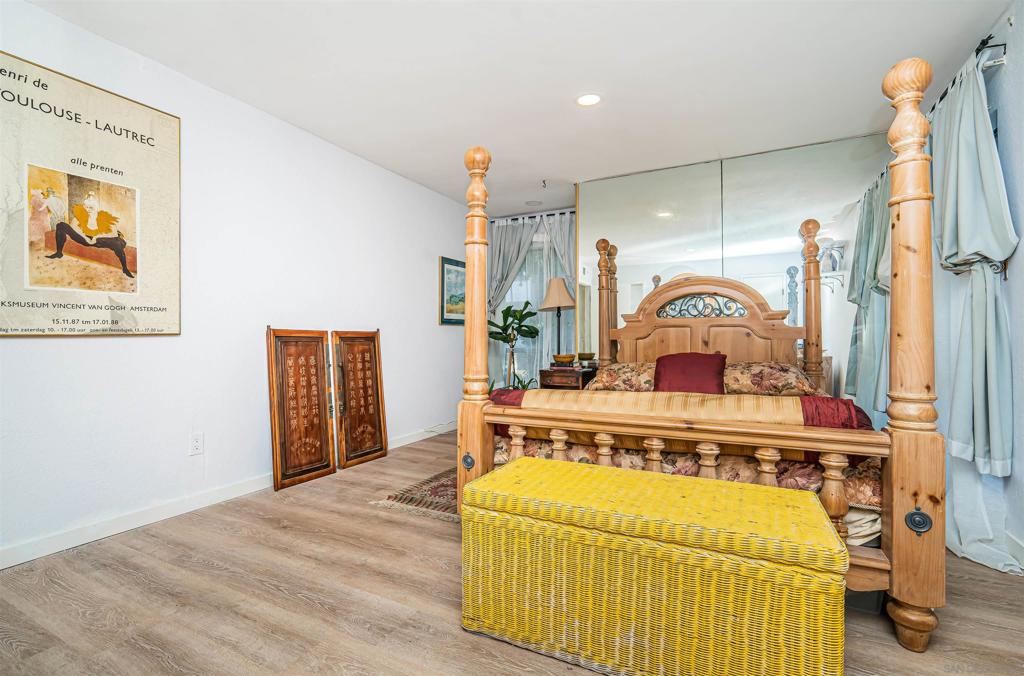 9169 Village Glen Dr 162