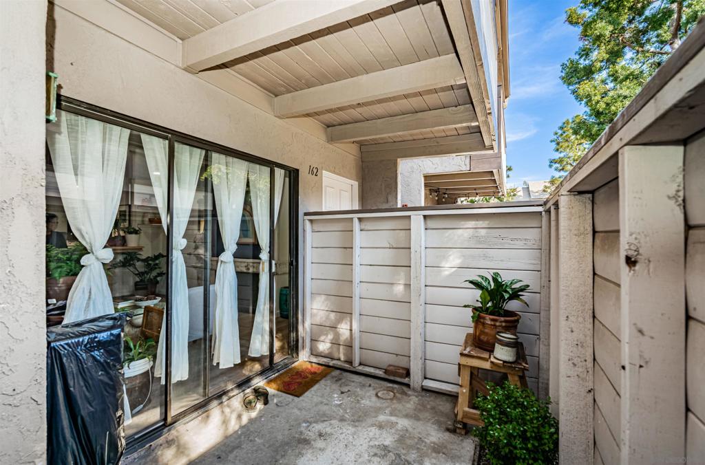 9169 Village Glen Dr 162