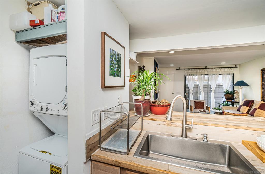 9169 Village Glen Dr 162