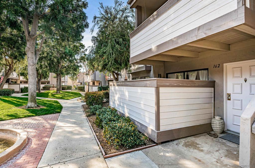 9169 Village Glen Dr 162