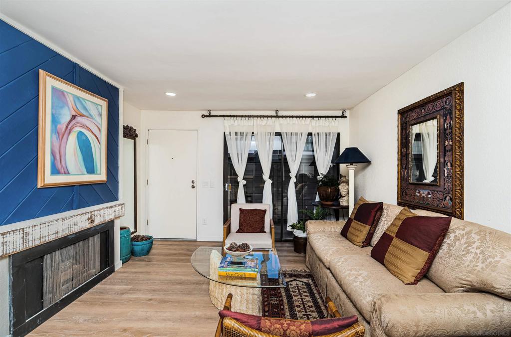 9169 Village Glen Dr 162