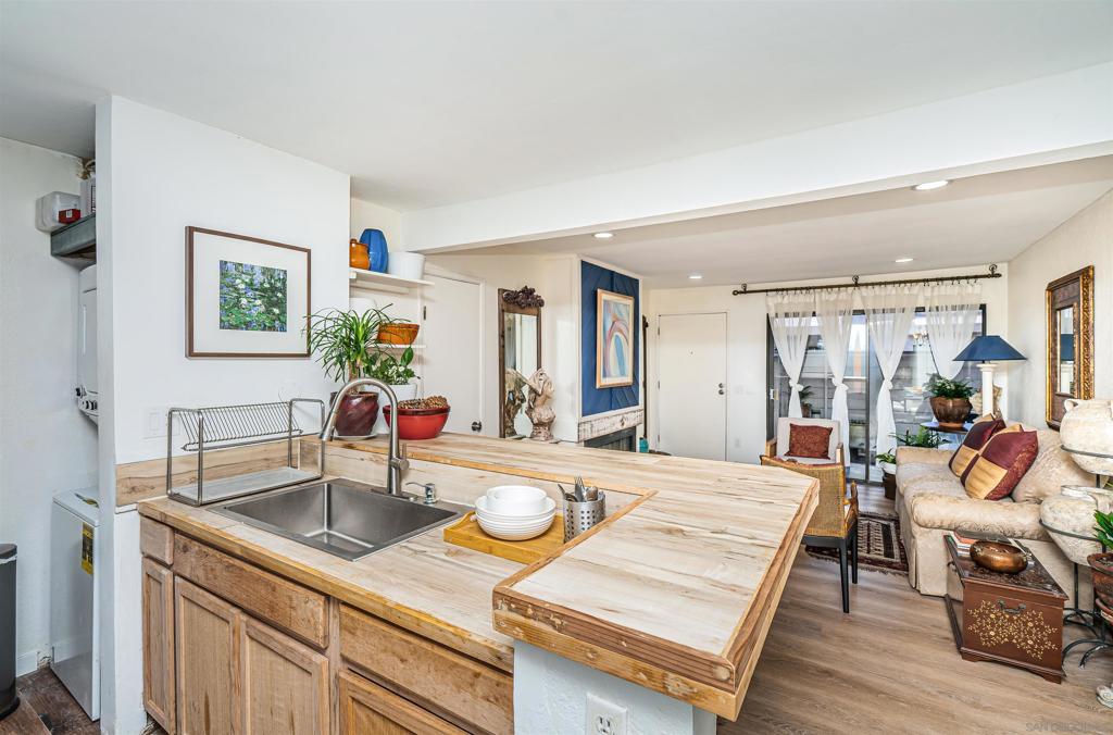 9169 Village Glen Dr 162