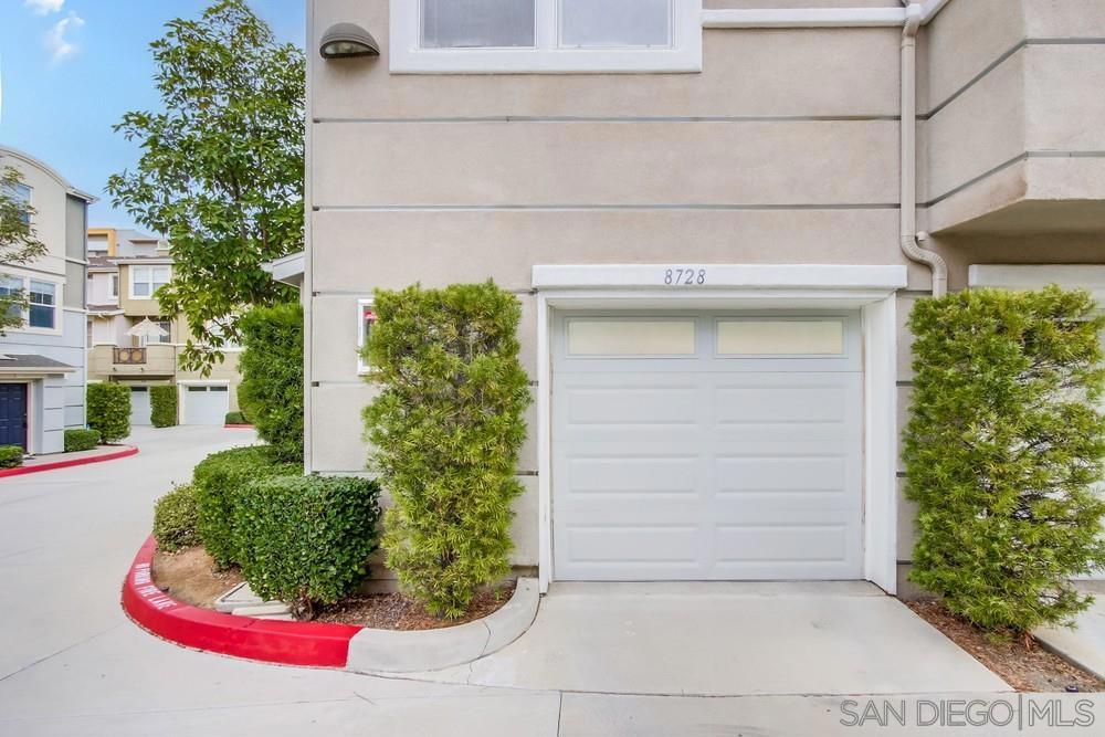 8728 Esplanade Park Ln