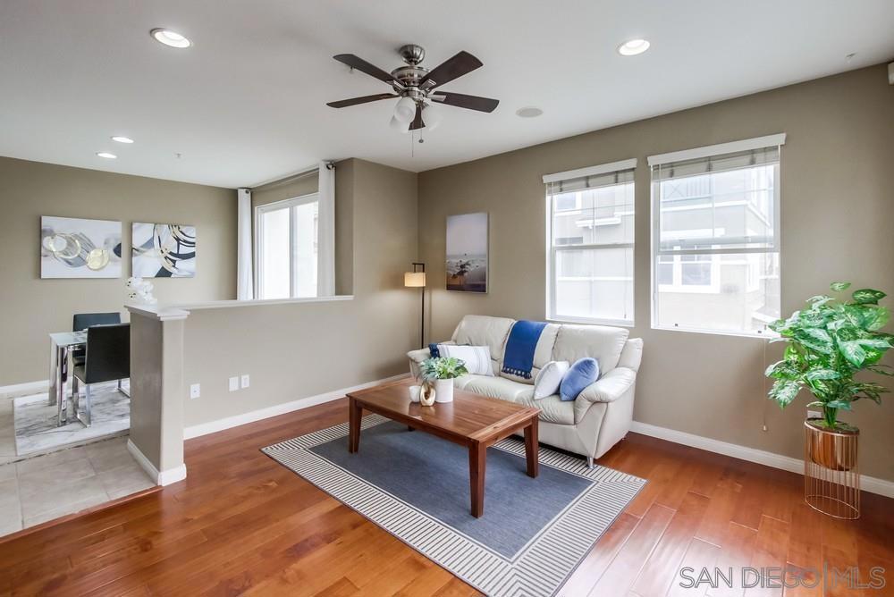 8728 Esplanade Park Ln