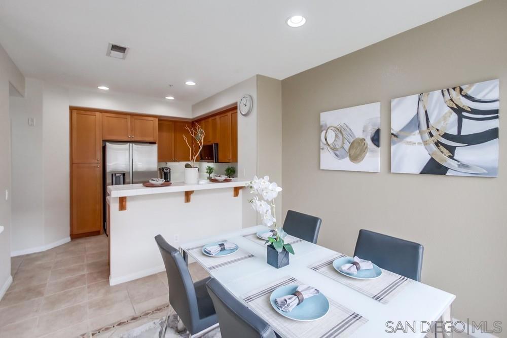 8728 Esplanade Park Ln