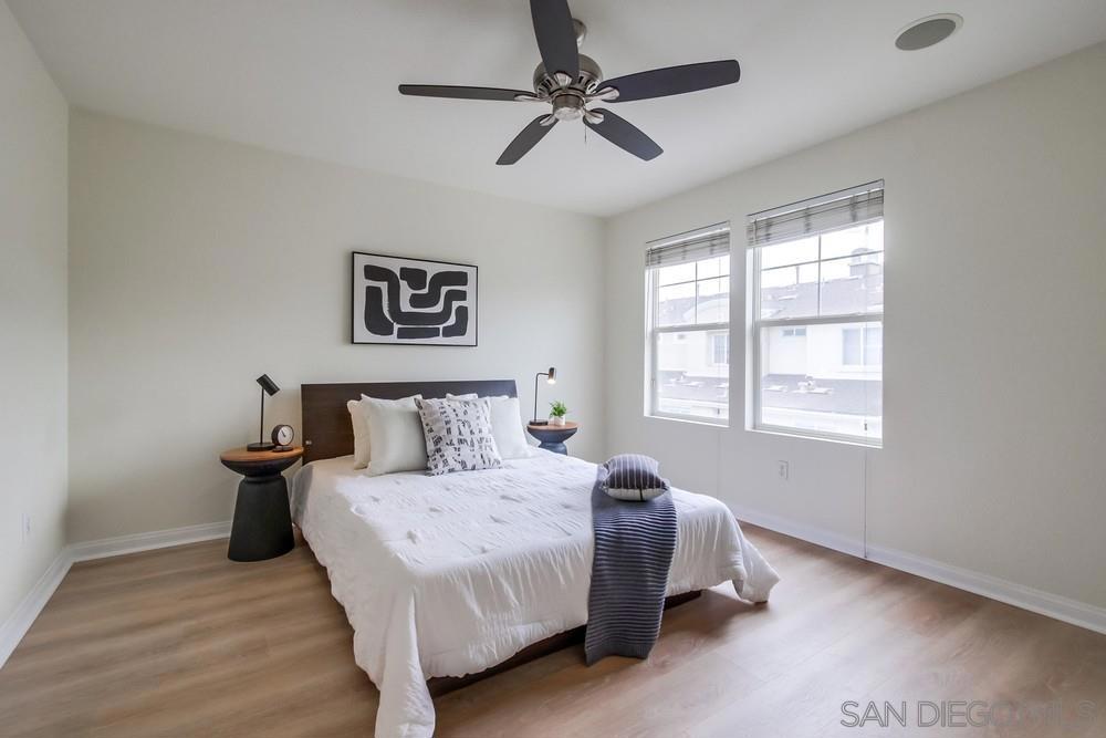8728 Esplanade Park Ln
