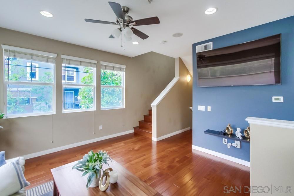 8728 Esplanade Park Ln