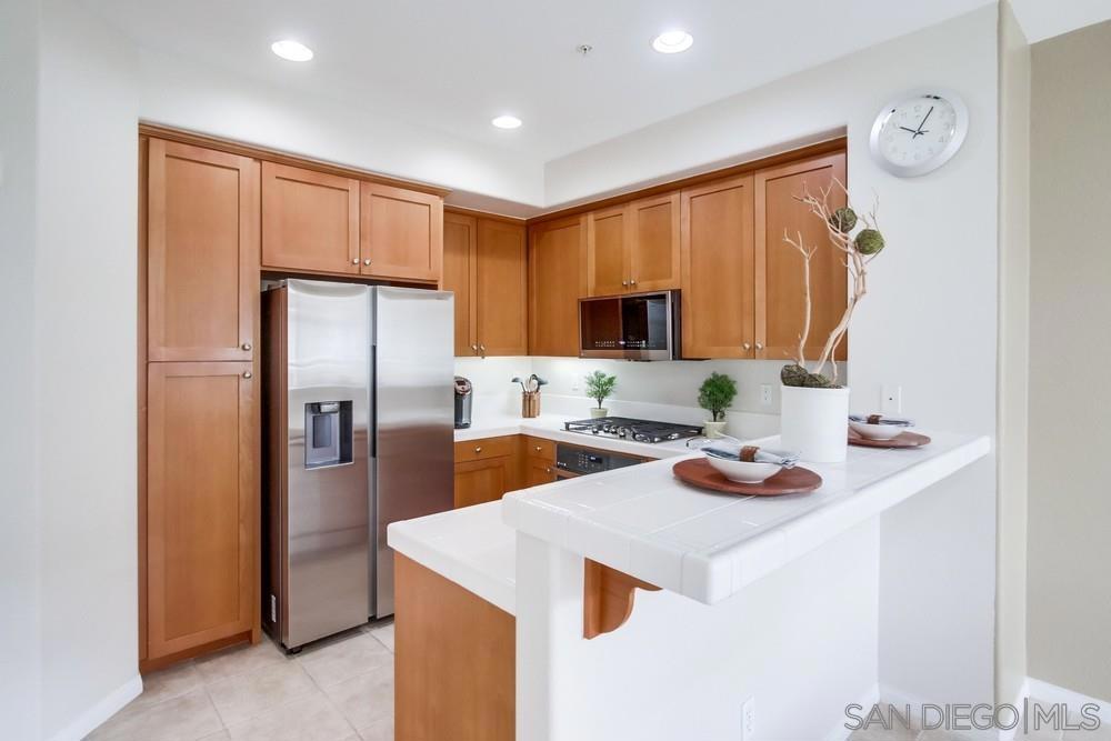 8728 Esplanade Park Ln