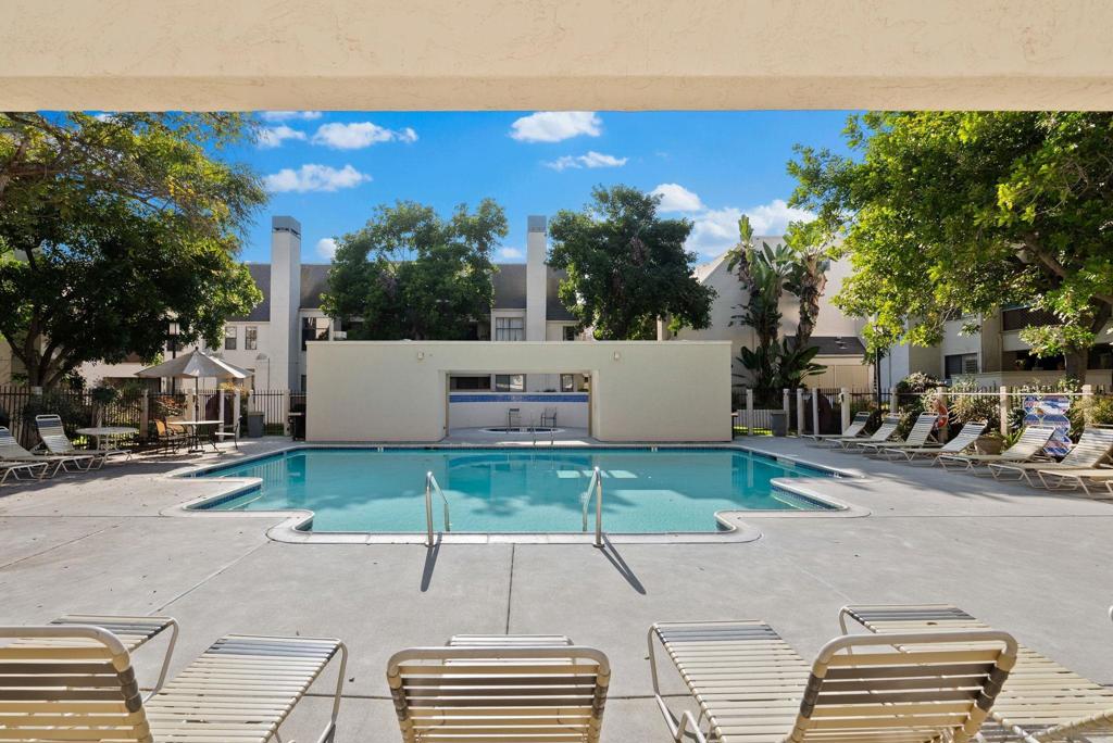 2218 River Run Dr 109