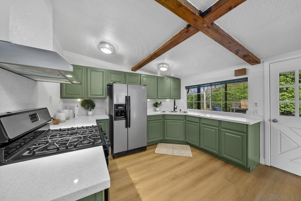 9627 1/2 Los Coches Rd