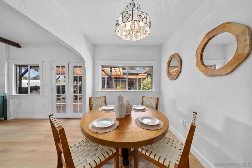 9627 1/2 Los Coches Rd