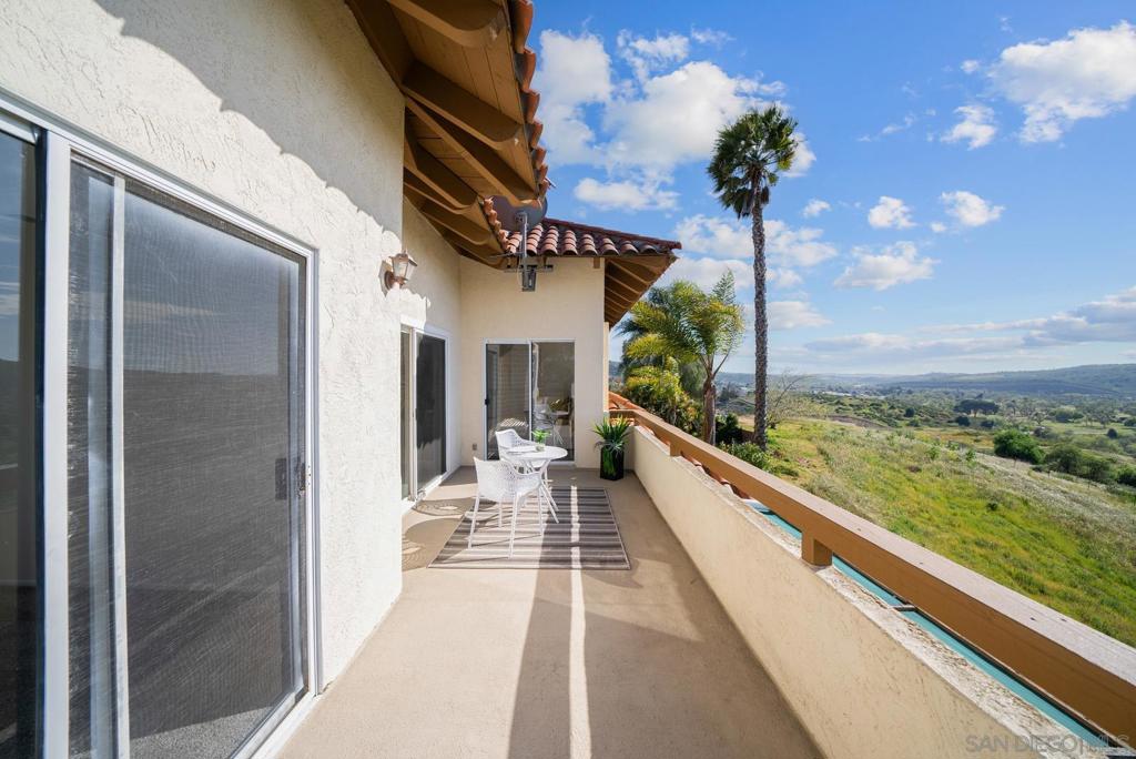 31940 Del Cielo Este D5