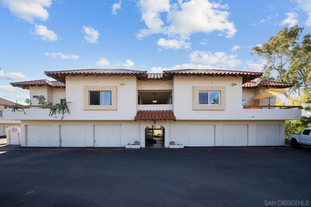 31940 Del Cielo Este D5