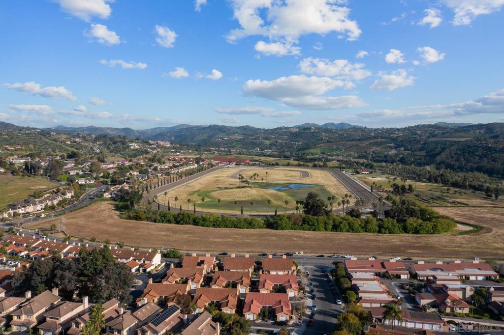 31940 Del Cielo Este D5