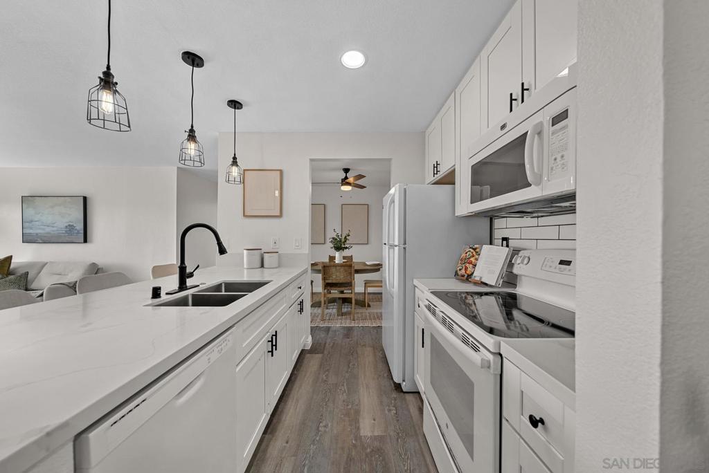 31940 Del Cielo Este D5