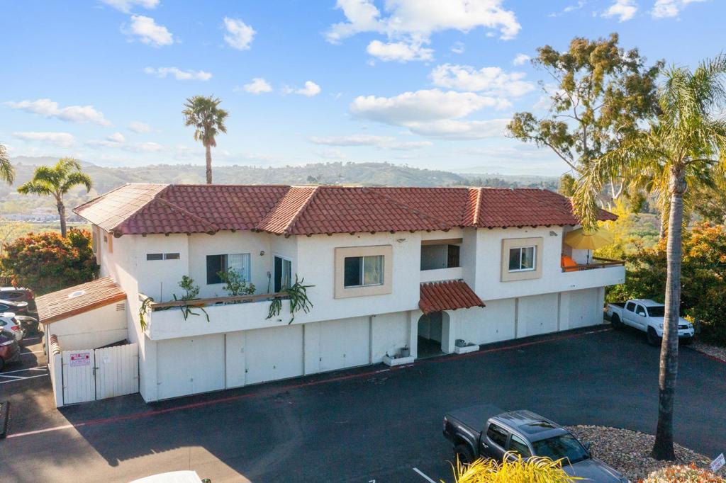 31940 Del Cielo Este D5