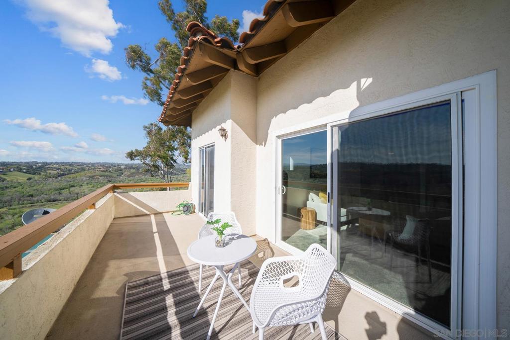 31940 Del Cielo Este D5