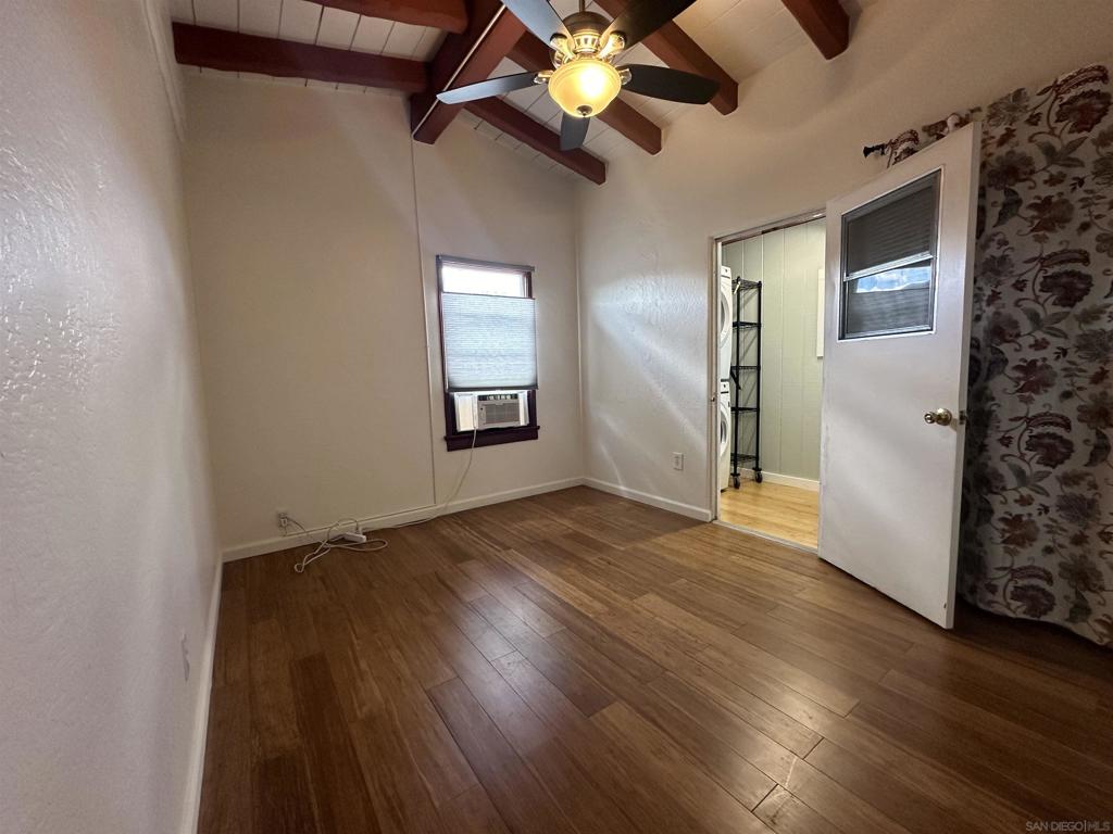 2803 Sweetwater Rd