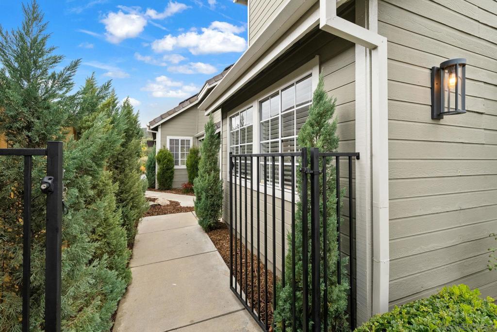 10352 Rancho Carmel Dr