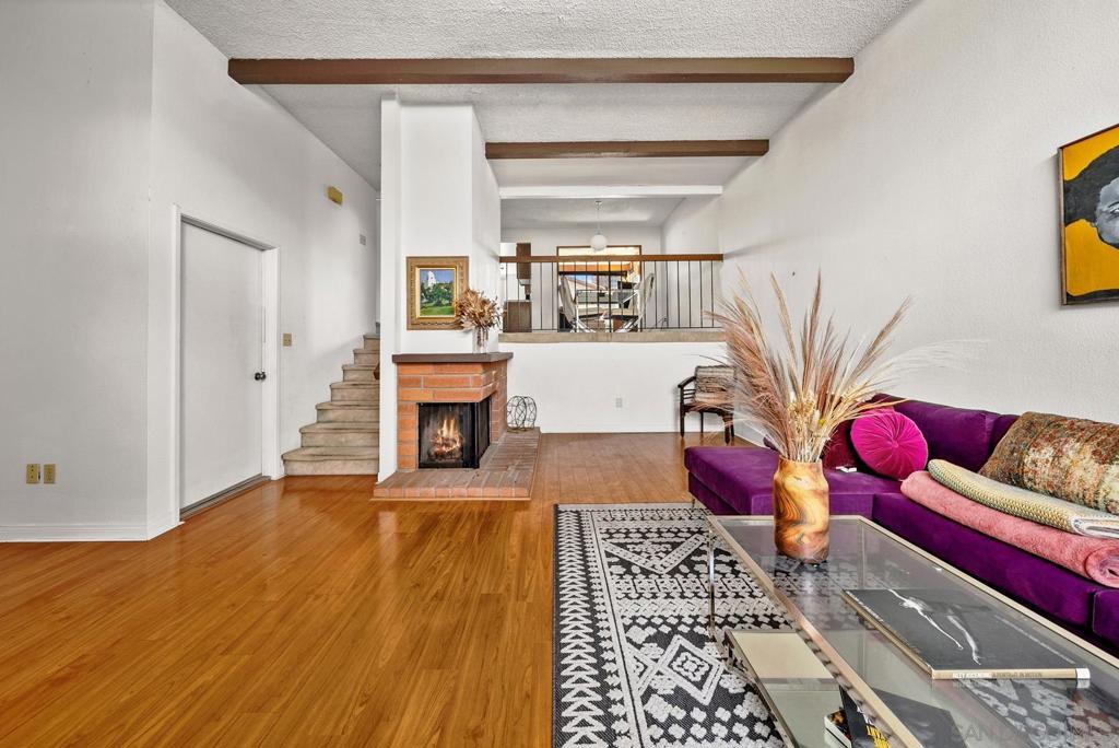 3878 La Jolla Village Dr