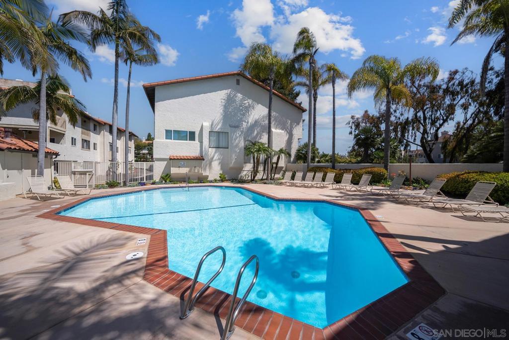 3878 La Jolla Village Dr