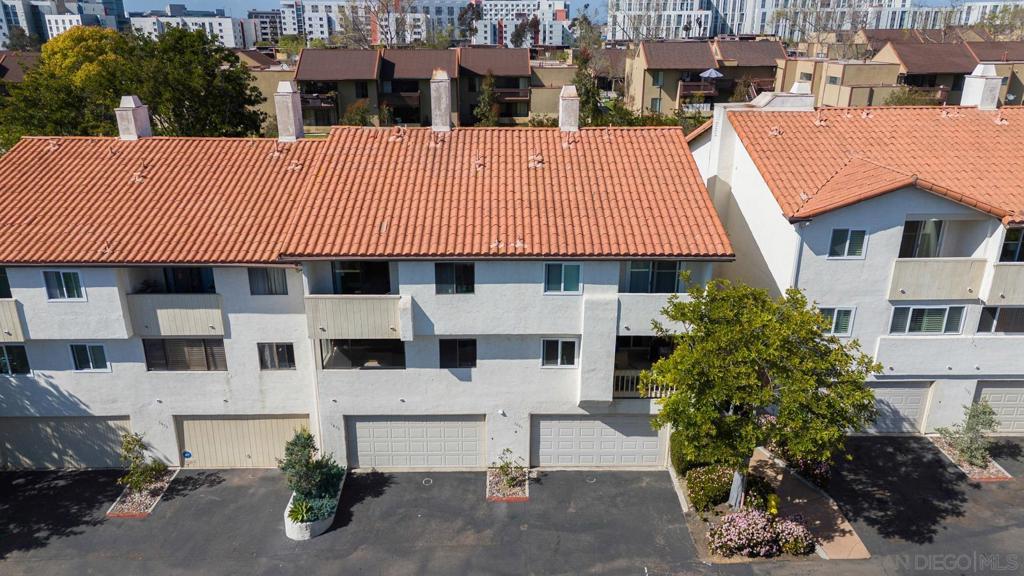 3878 La Jolla Village Dr