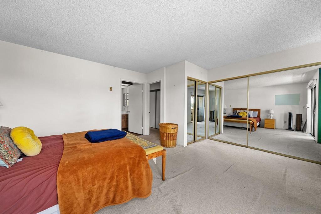 3878 La Jolla Village Dr