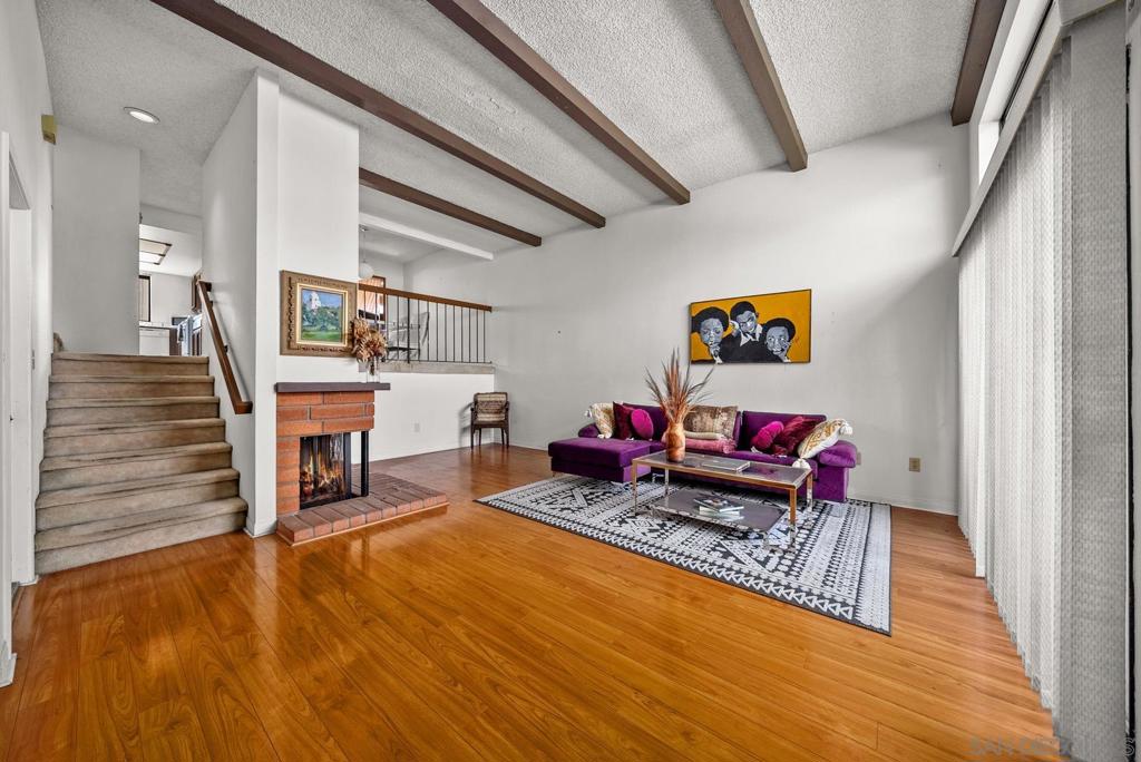 3878 La Jolla Village Dr